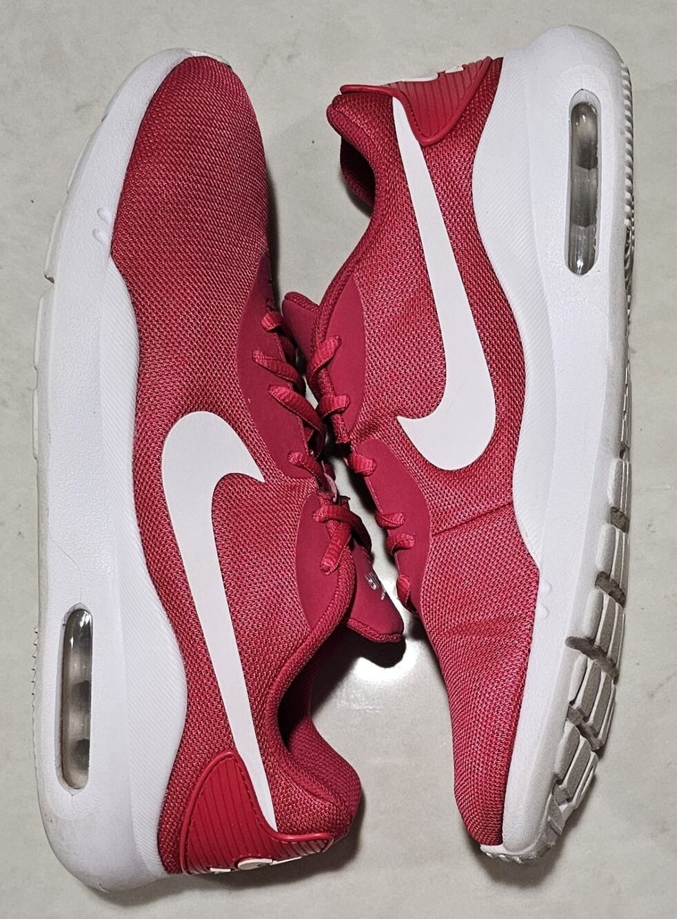 Nike Air Max Oketo Wild Cherry Red White Women's Size 11 Running Shoes AQ2231